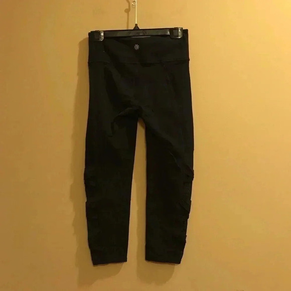 Athleta Capri Criss Cross Chaturanga Leggings - Picture 2 of 11